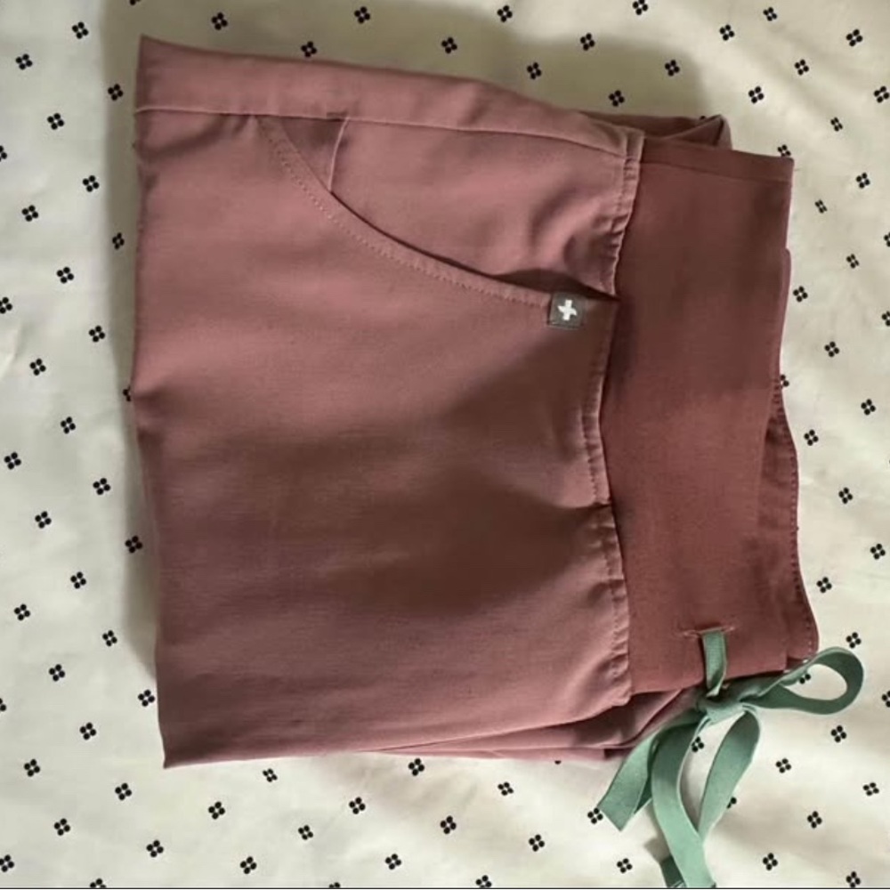 Figs Mineral Mauve Scrub Pants with Teal Tie